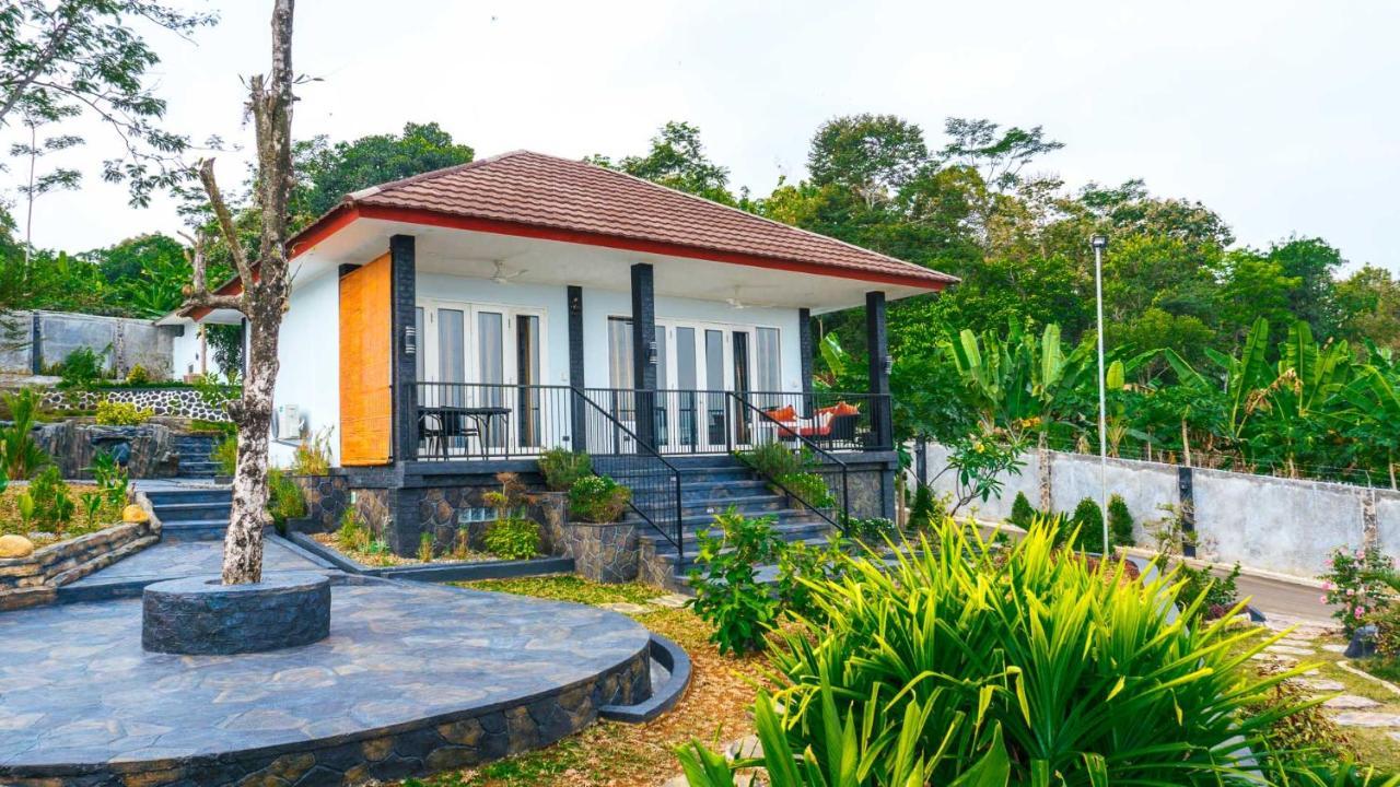 House Of Belasun Pelabuhan Ratu